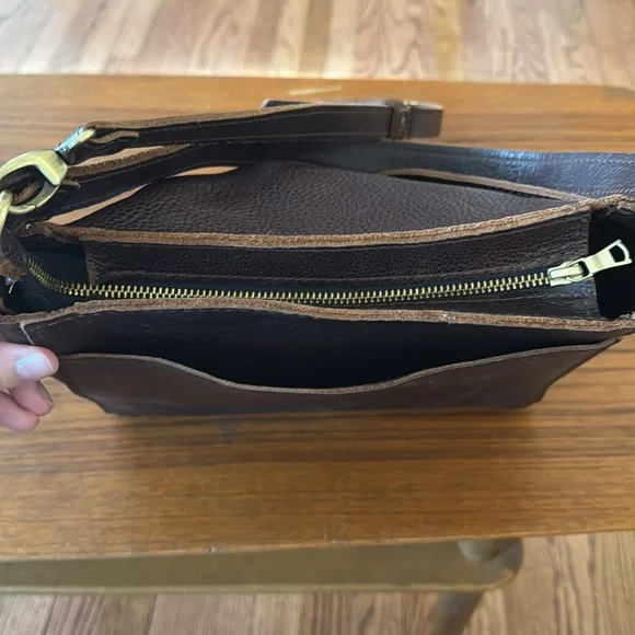 Portland Leather Goods Triangle Bag with matching crossbody strap, Cold Brew EUC - Picture 5 of 9